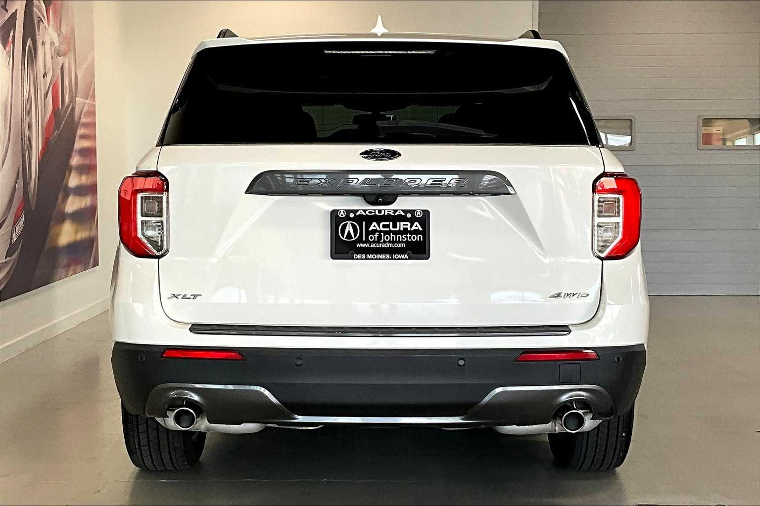 Thumbnail: 2021 Ford Explorer - 5