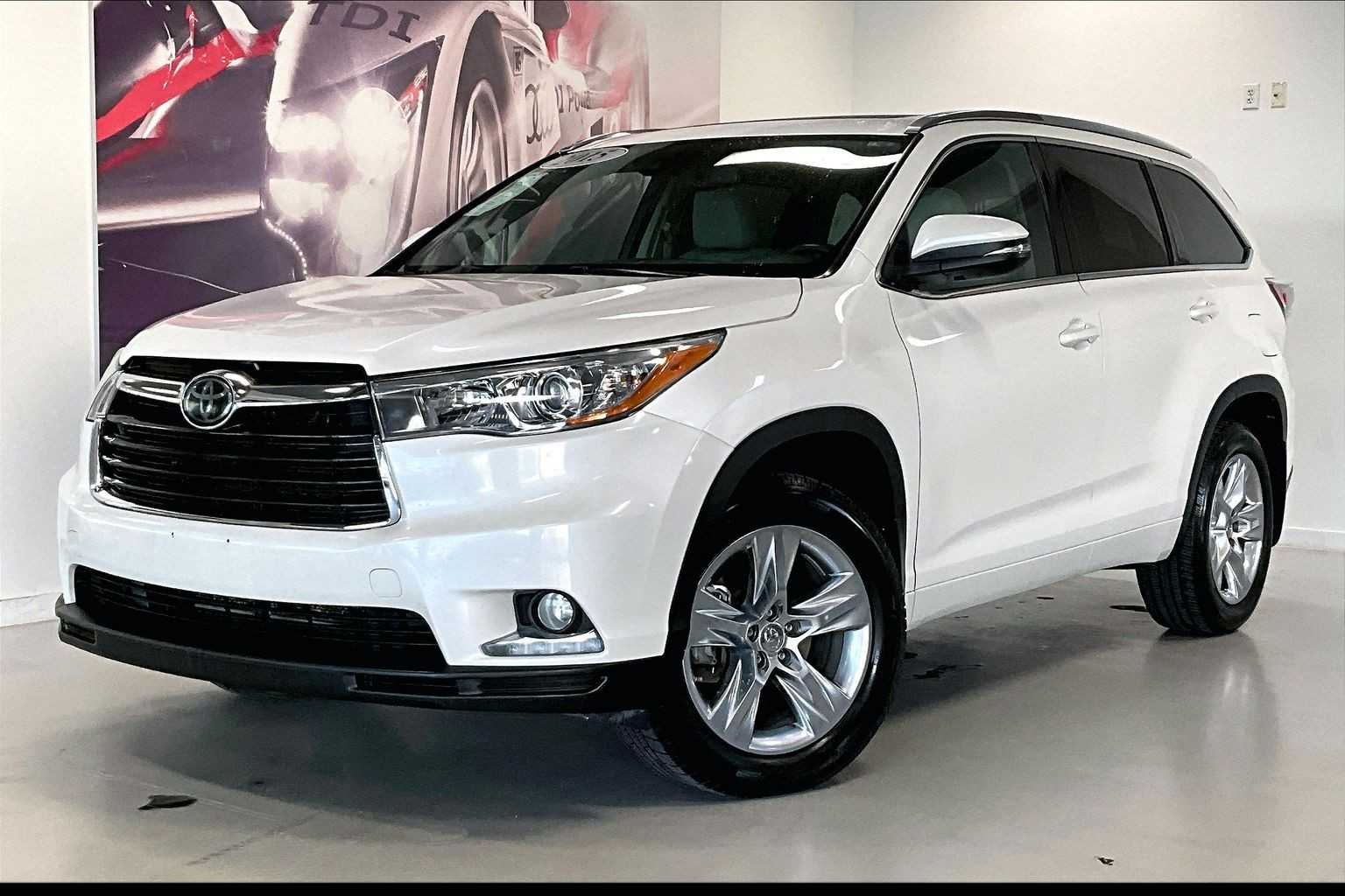 Thumbnail: 2015 Toyota Highlander - 1