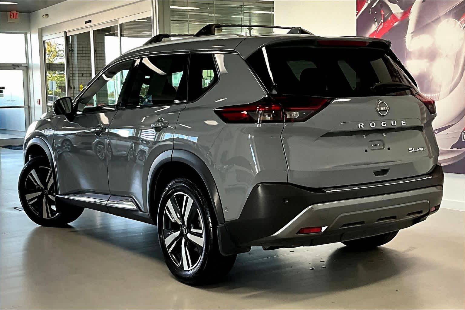 Thumbnail: 2023 Nissan Rogue - 4