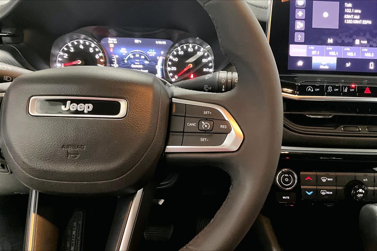 Thumbnail: 2022 Jeep Compass - 22