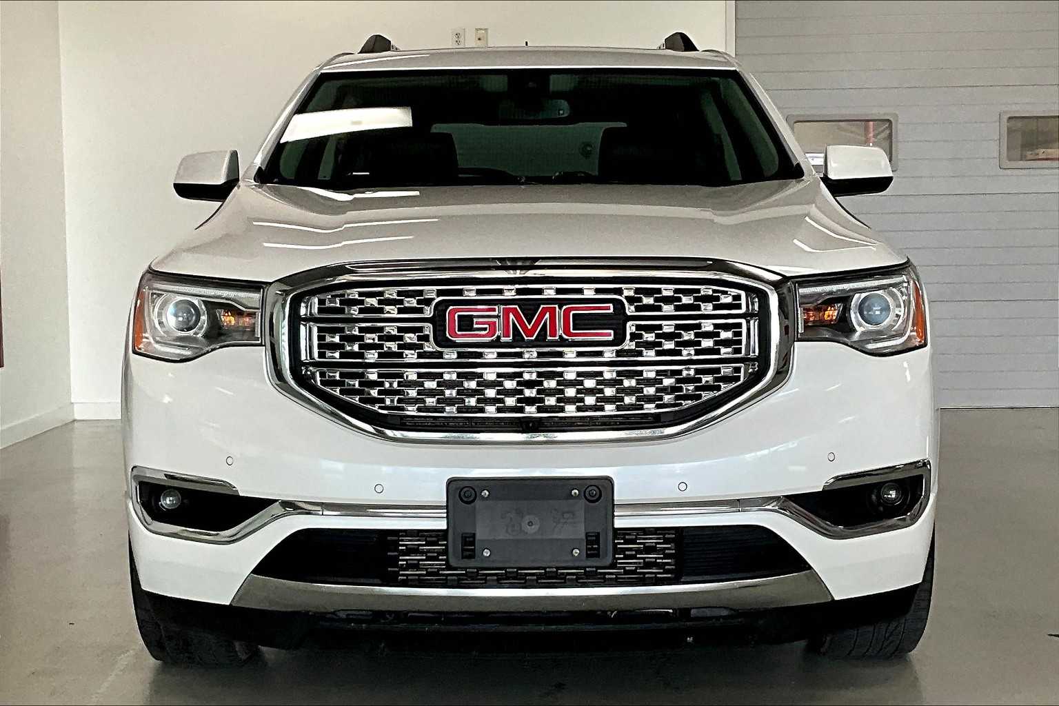 Thumbnail: 2018 GMC Acadia - 6