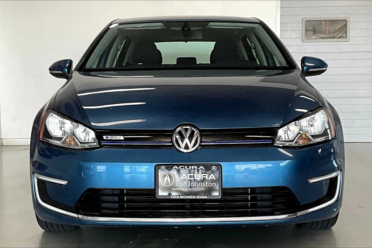 Thumbnail: 2016 Volkswagen e-Golf - 6
