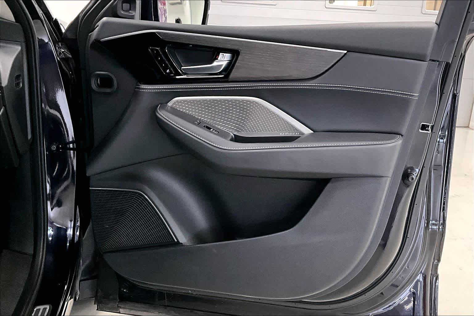 Thumbnail: 2024 Acura MDX - 25