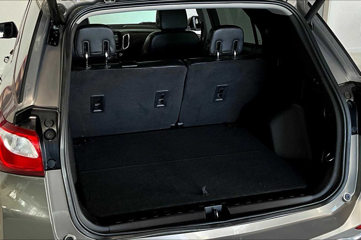 Thumbnail: 2018 Chevrolet Equinox - 17