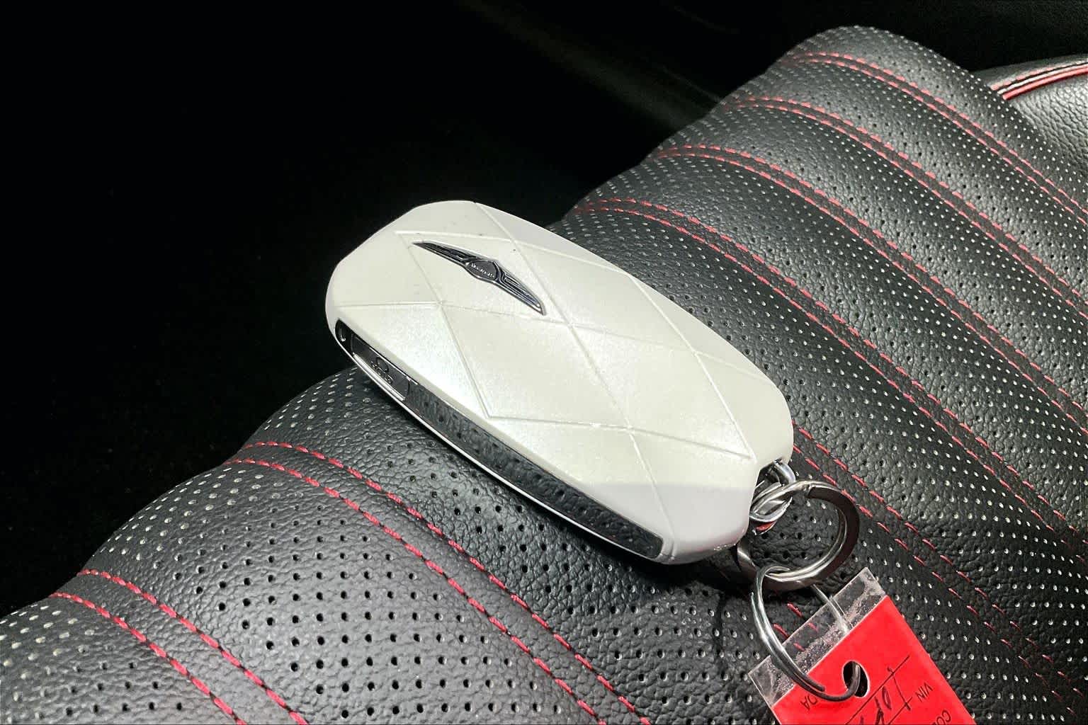 Thumbnail: 2024 Genesis G70 - 17