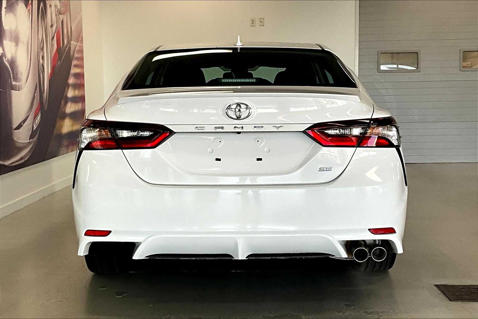 Thumbnail: 2023 Toyota Camry - 5