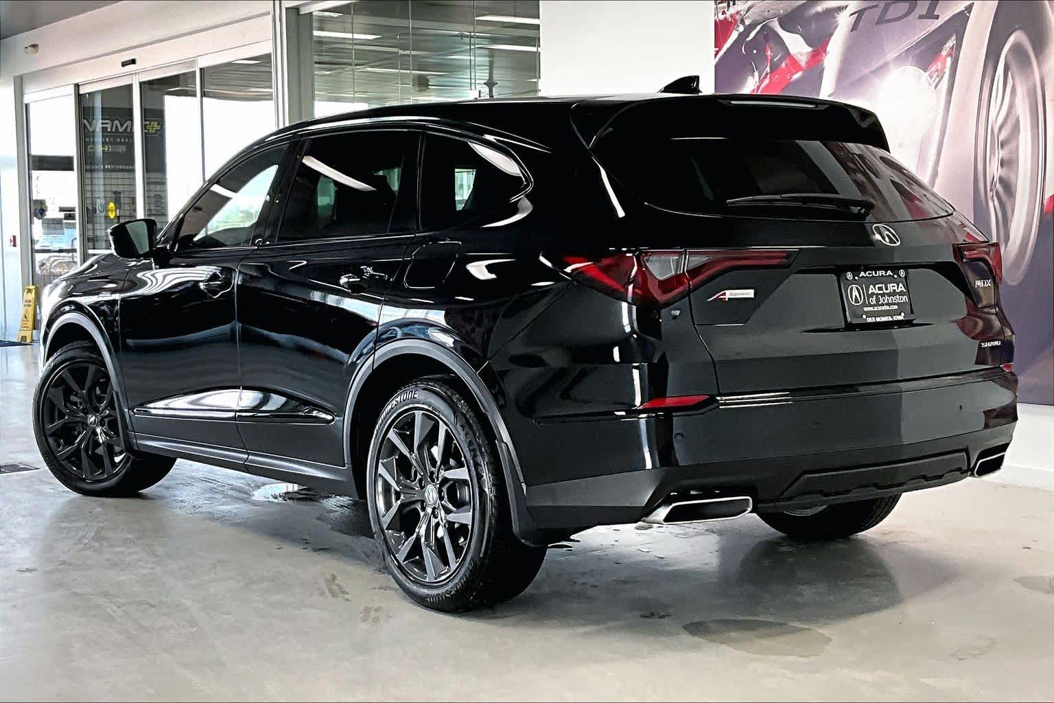 Thumbnail: 2023 Acura MDX - 4