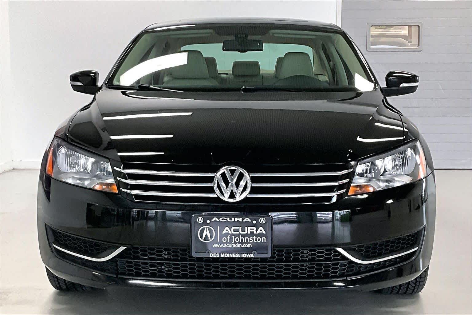 Thumbnail: 2013 Volkswagen Passat - 6