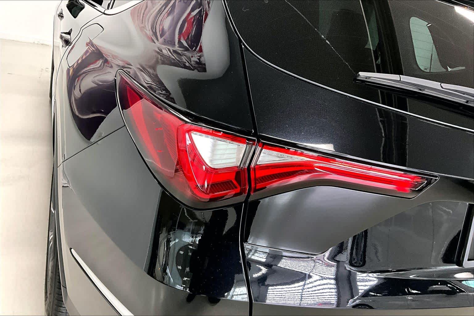 Thumbnail: 2023 Acura MDX - 29