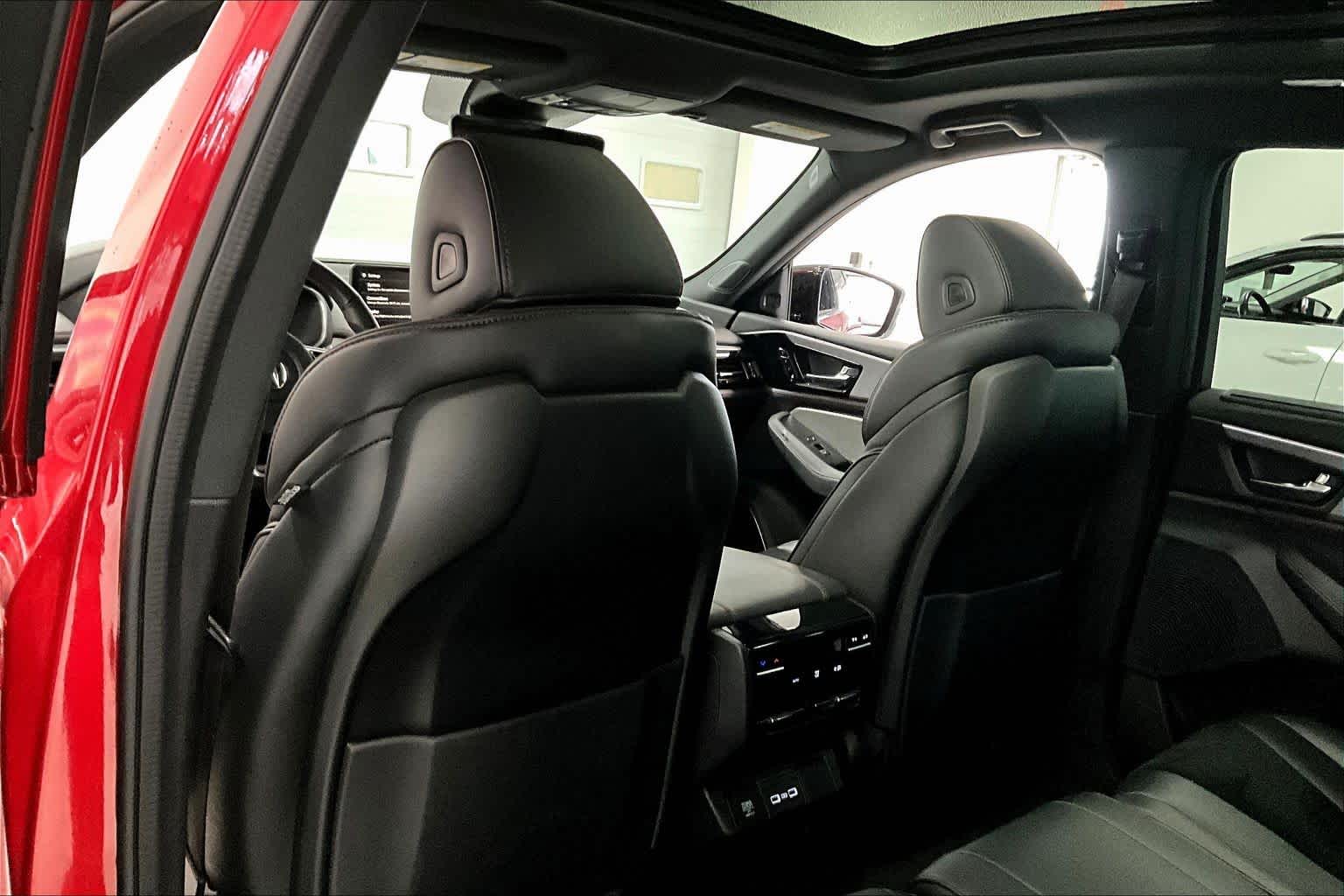 Thumbnail: 2023 Acura MDX - 11