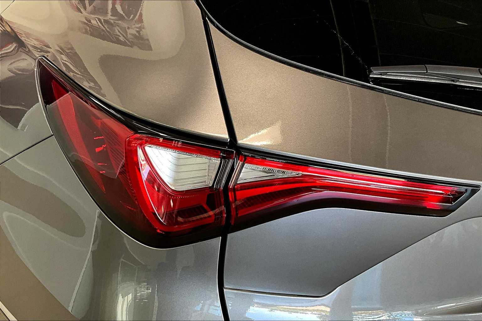 Thumbnail: 2023 Acura MDX - 27
