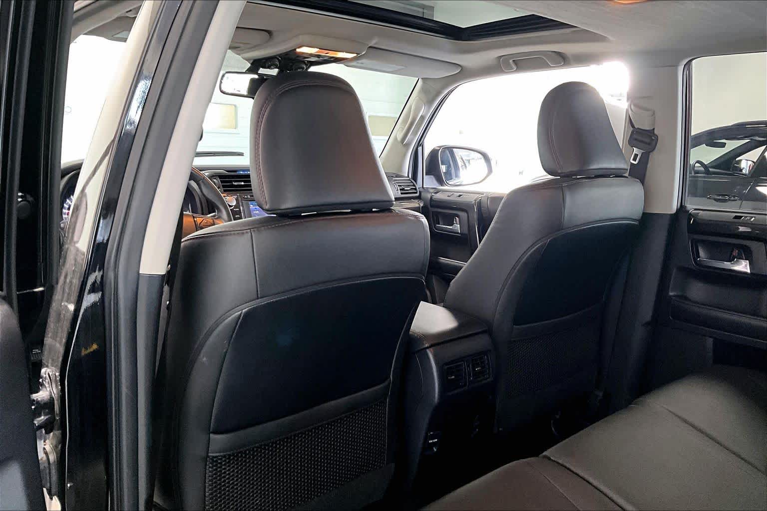 Thumbnail: 2019 Toyota 4Runner - 10