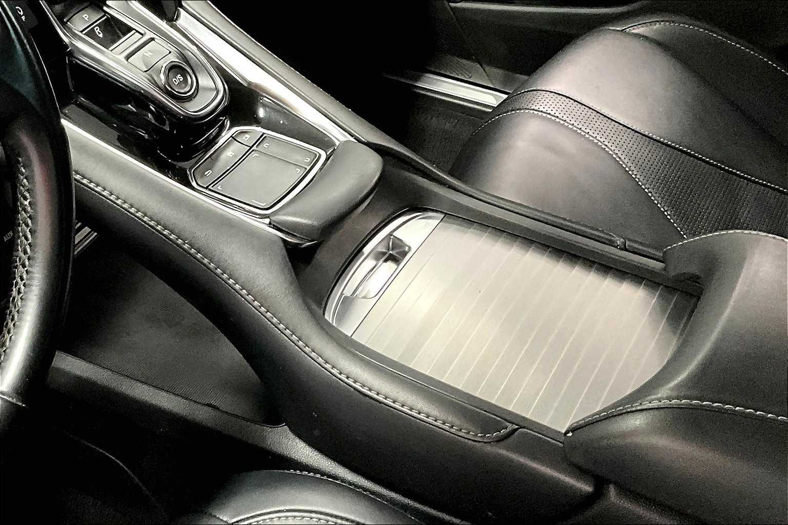 Thumbnail: 2021 Acura RDX - 17