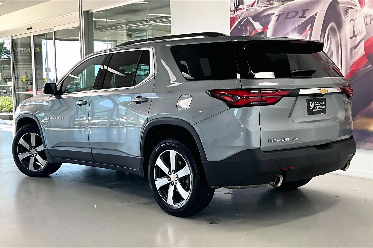 Thumbnail: 2023 Chevrolet Traverse - 4
