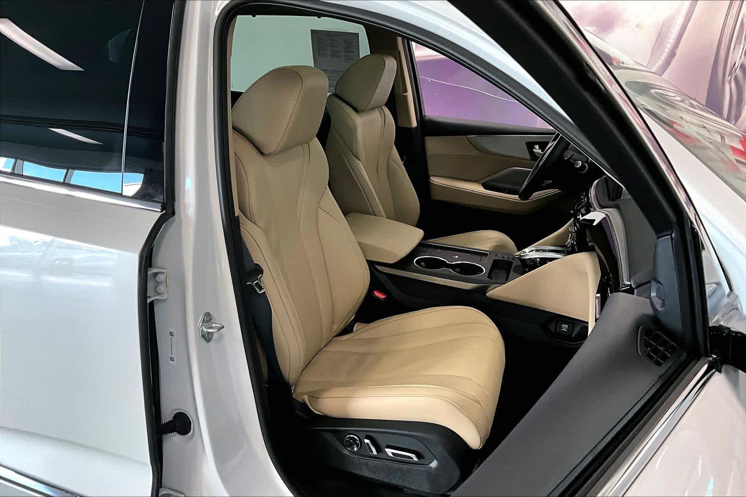 Thumbnail: 2025 Acura MDX - 11