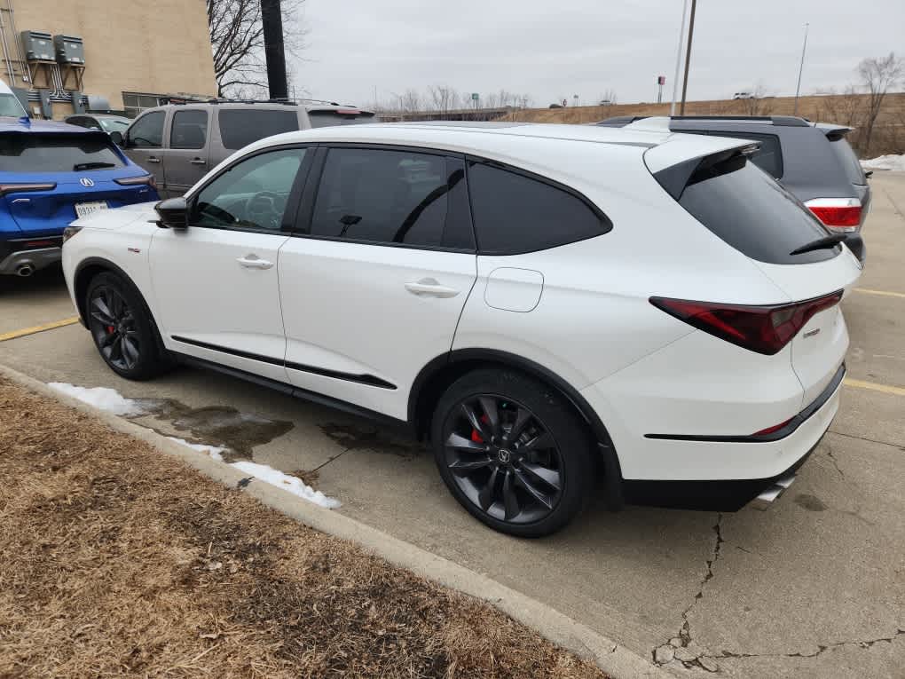 Thumbnail: 2022 Acura MDX - 8