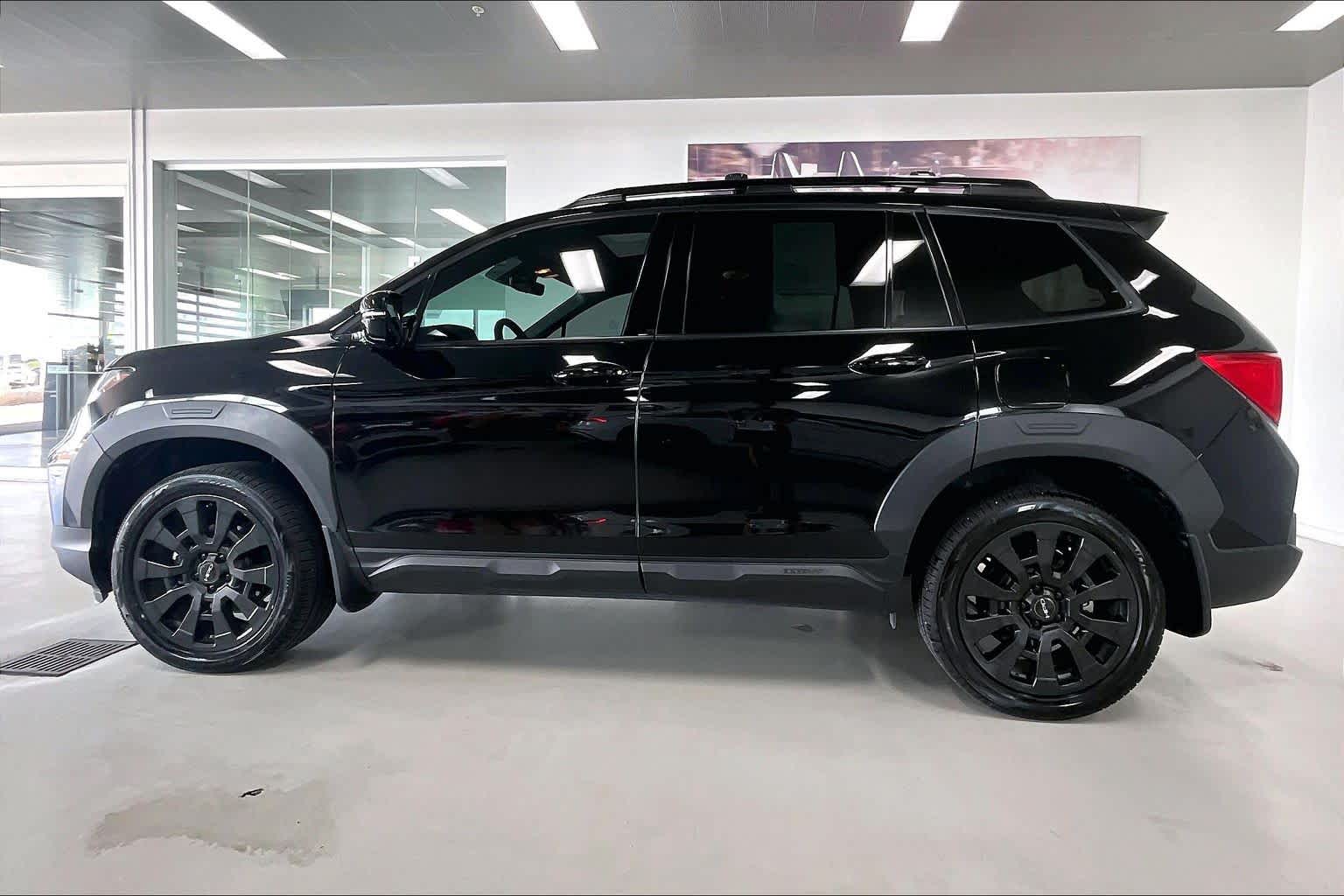 Thumbnail: 2022 Honda Passport - 3