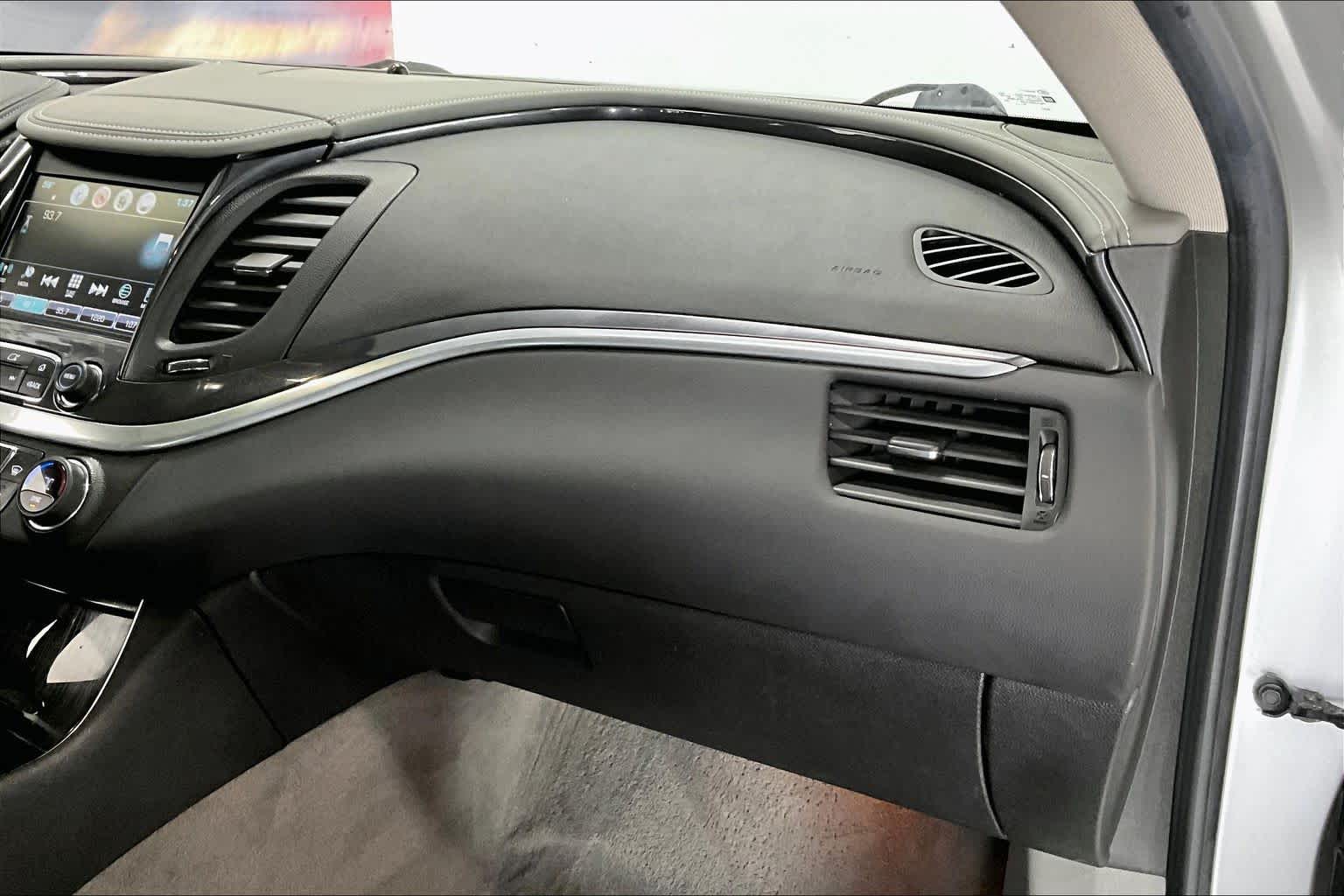 Thumbnail: 2019 Chevrolet Impala - 21