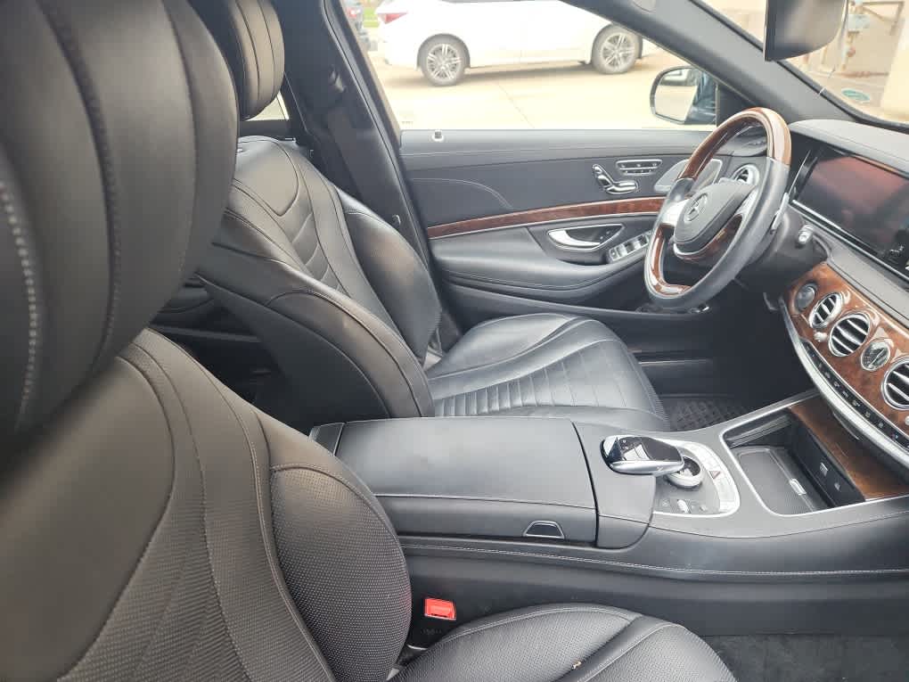Thumbnail: 2016 Mercedes-Benz S-Class - 10