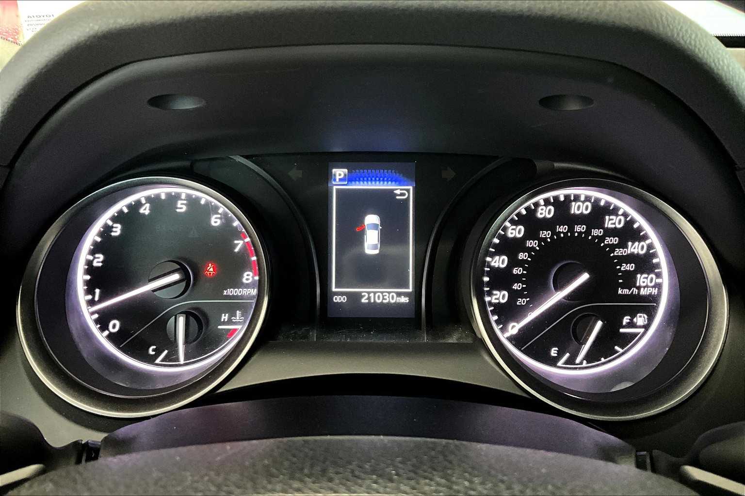 Thumbnail: 2023 Toyota Camry - 16