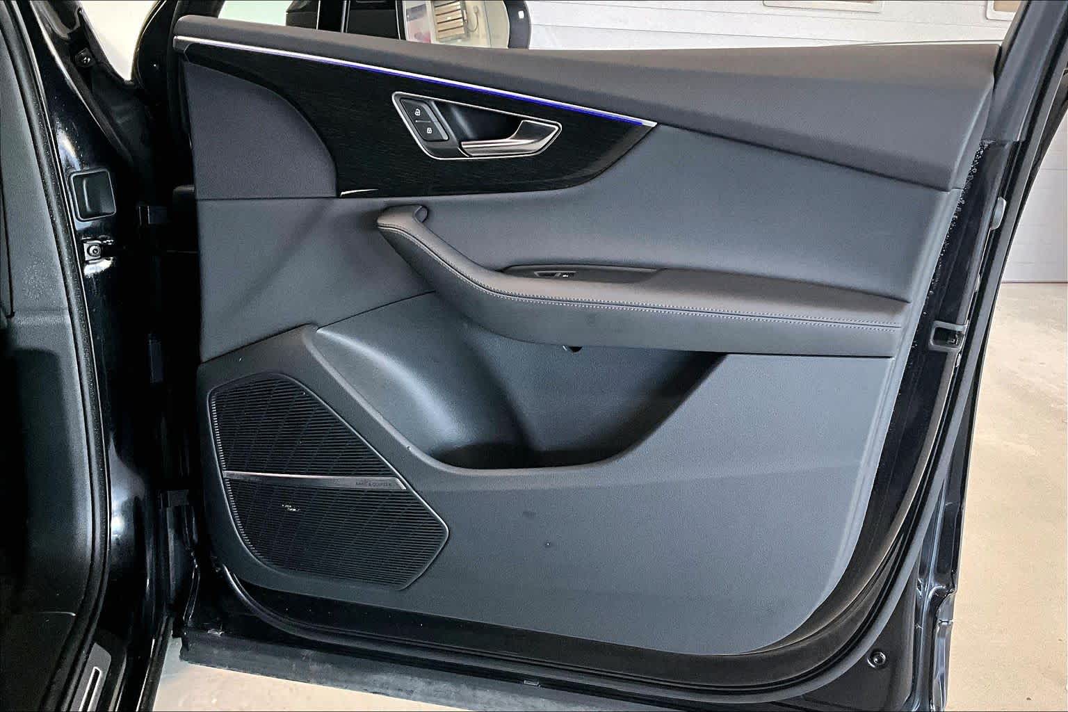 Thumbnail: 2021 Audi Q7 - 25