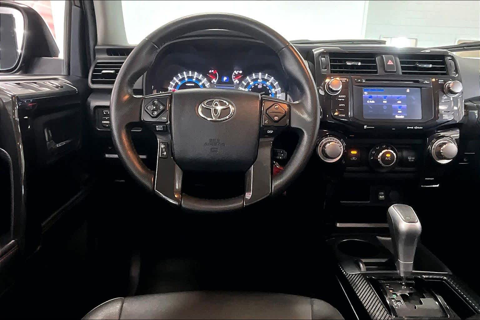 Thumbnail: 2019 Toyota 4Runner - 12