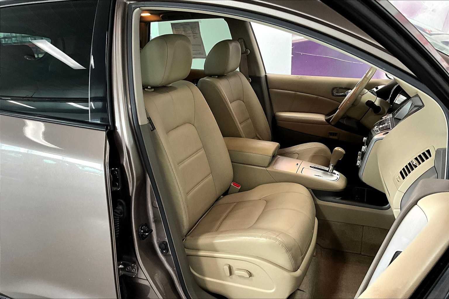 Thumbnail: 2013 Nissan Murano - 12