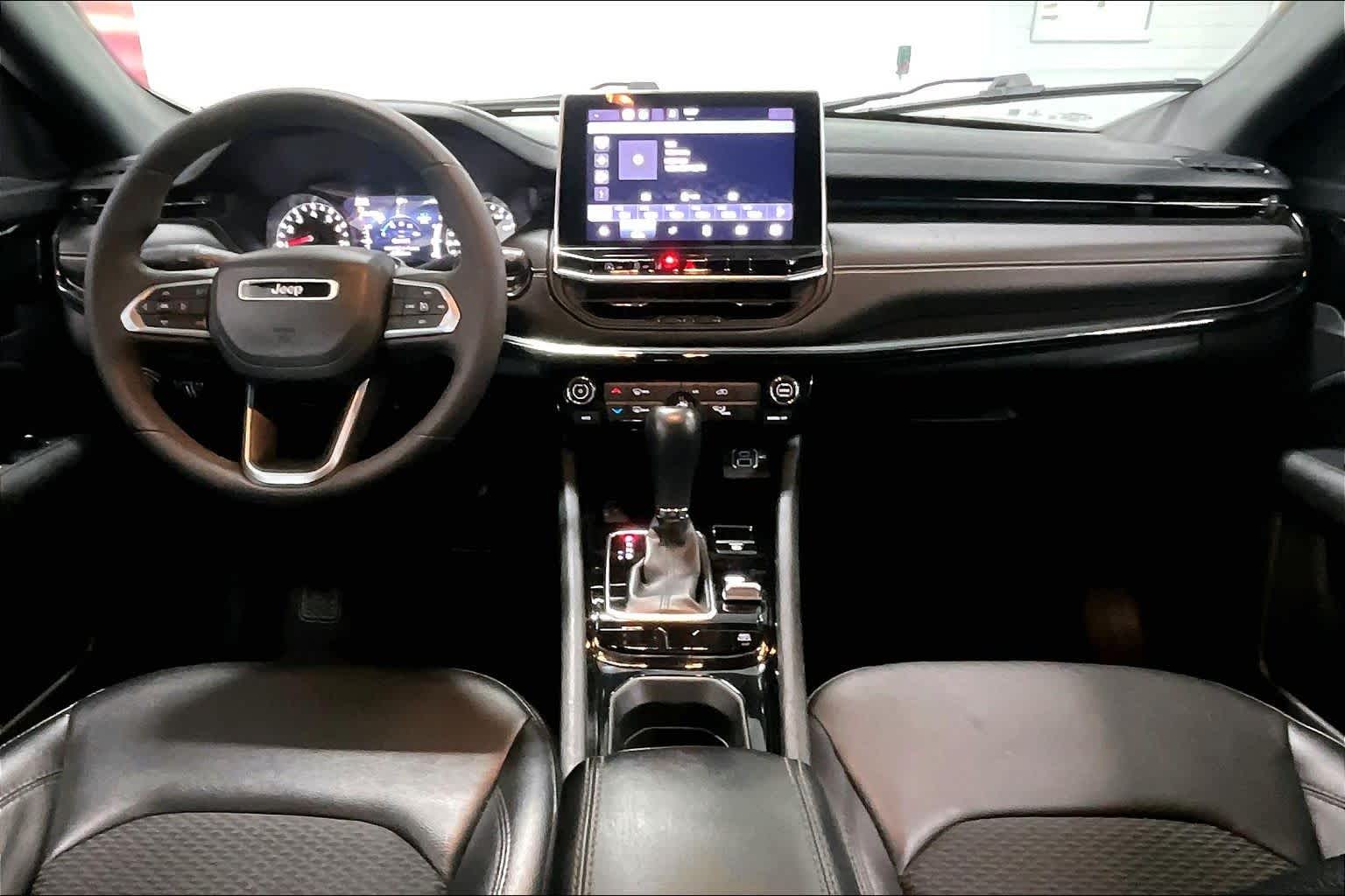 Thumbnail: 2022 Jeep Compass - 8