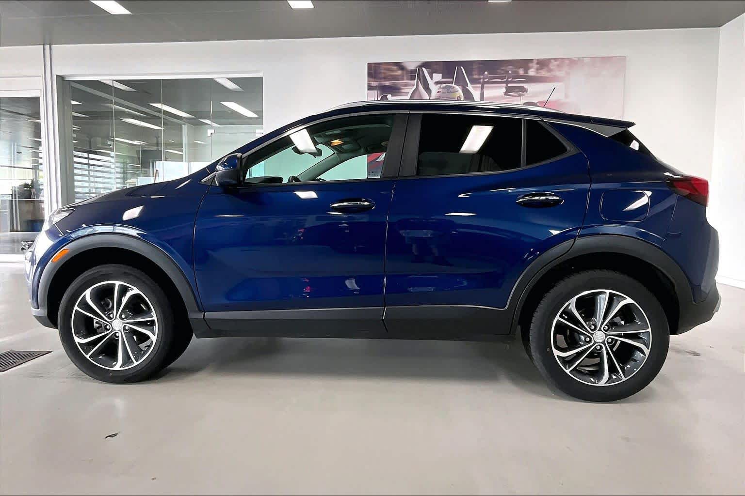 Thumbnail: 2023 Buick Encore GX - 3
