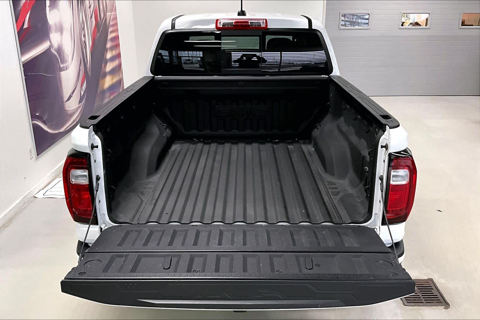 Thumbnail: 2024 GMC Canyon - 17