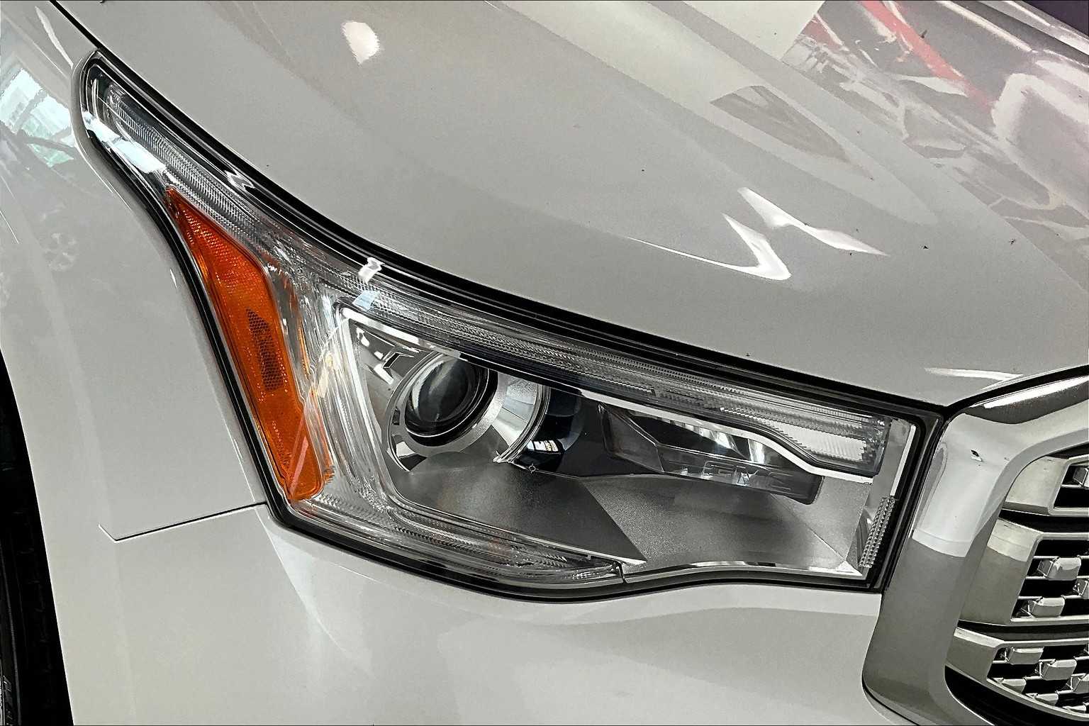 Thumbnail: 2018 GMC Acadia - 25