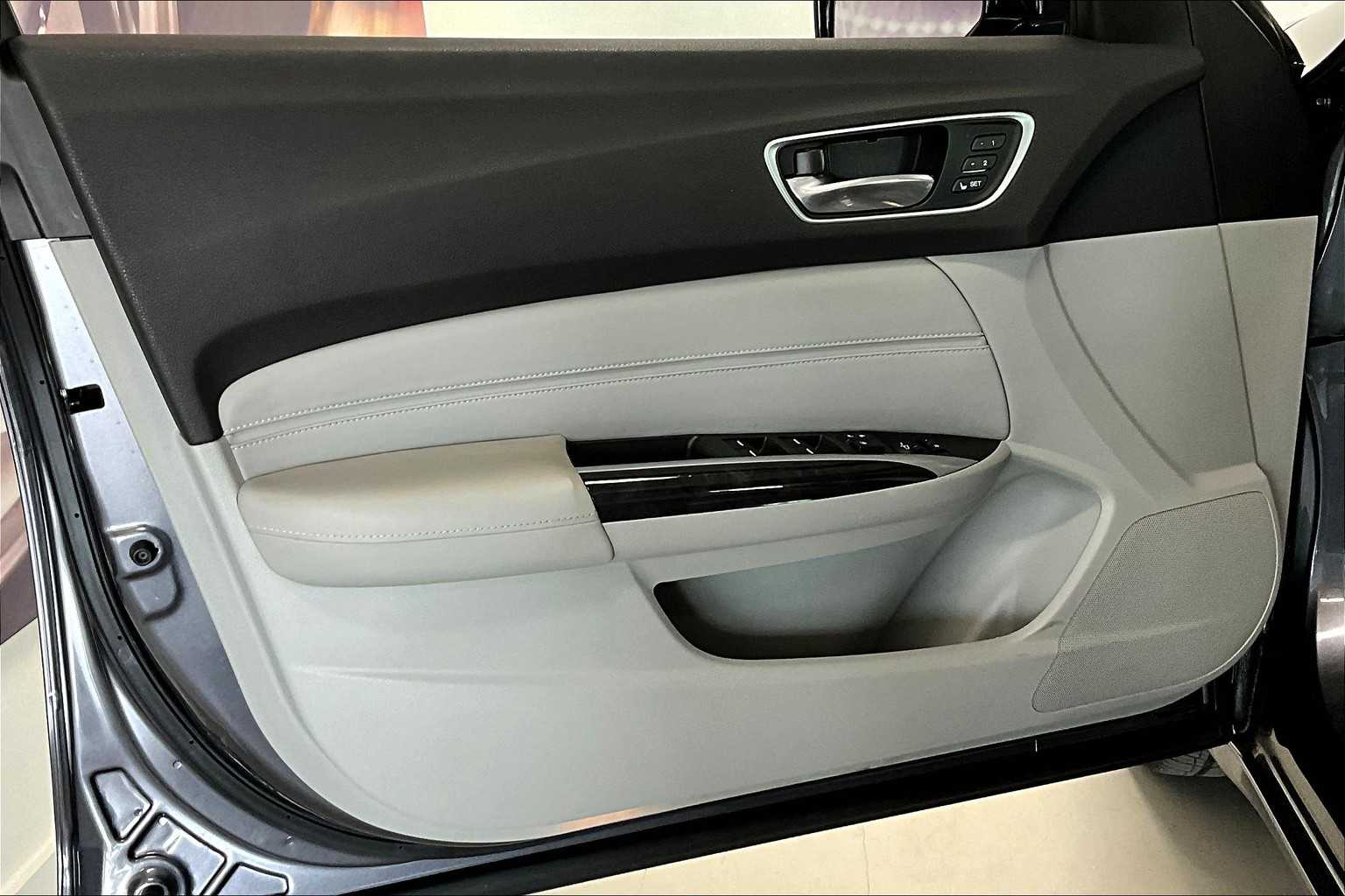 Thumbnail: 2019 Acura TLX - 25