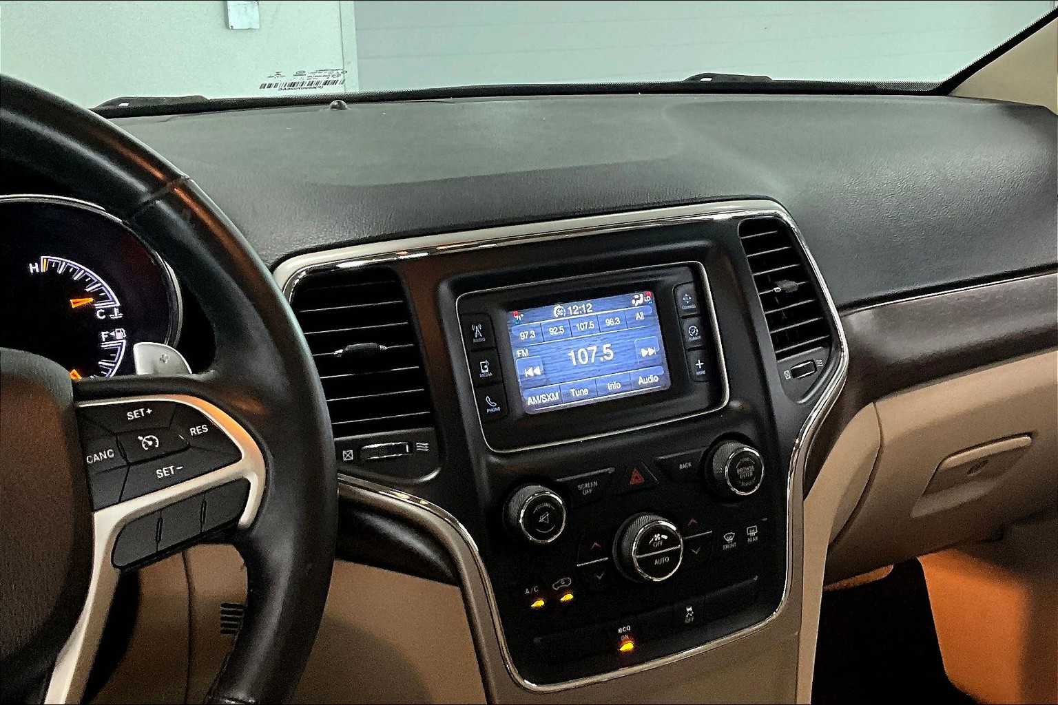 Thumbnail: 2014 Jeep Grand Cherokee - 12