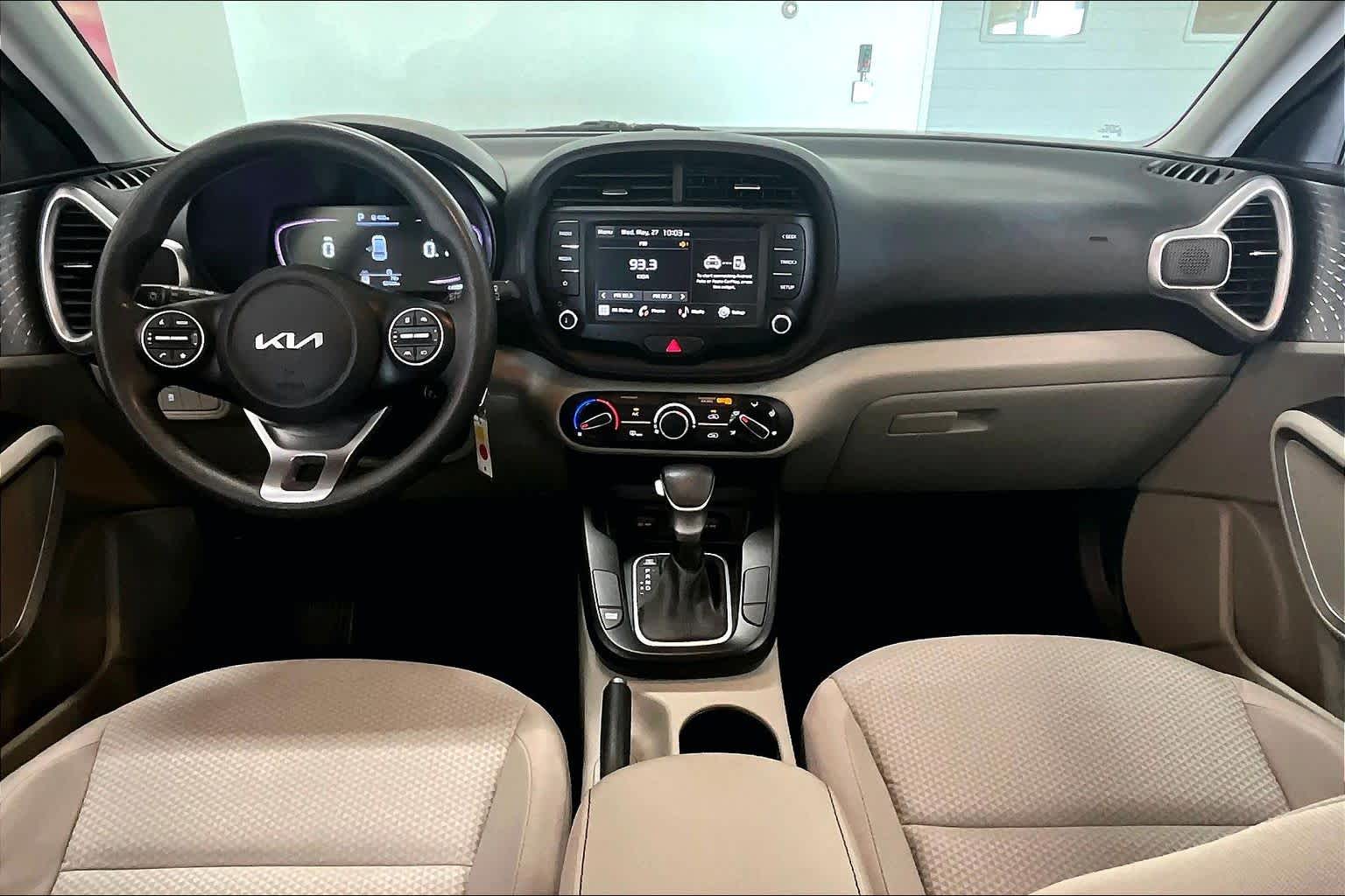 Thumbnail: 2023 Kia Soul - 8