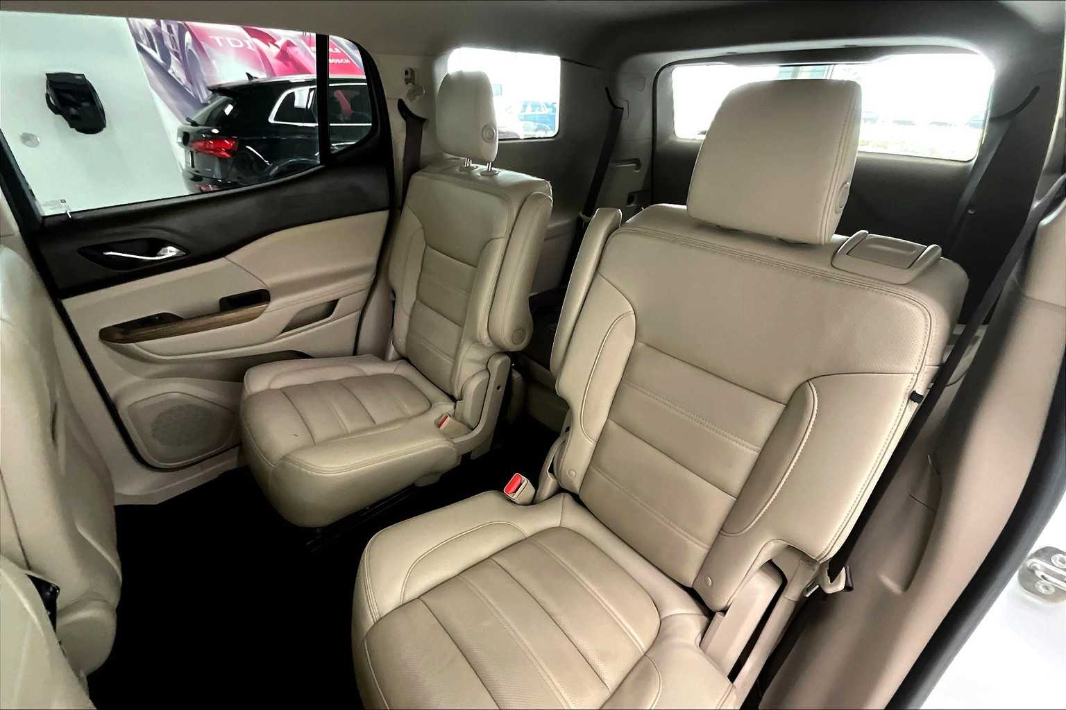 Thumbnail: 2018 GMC Acadia - 24