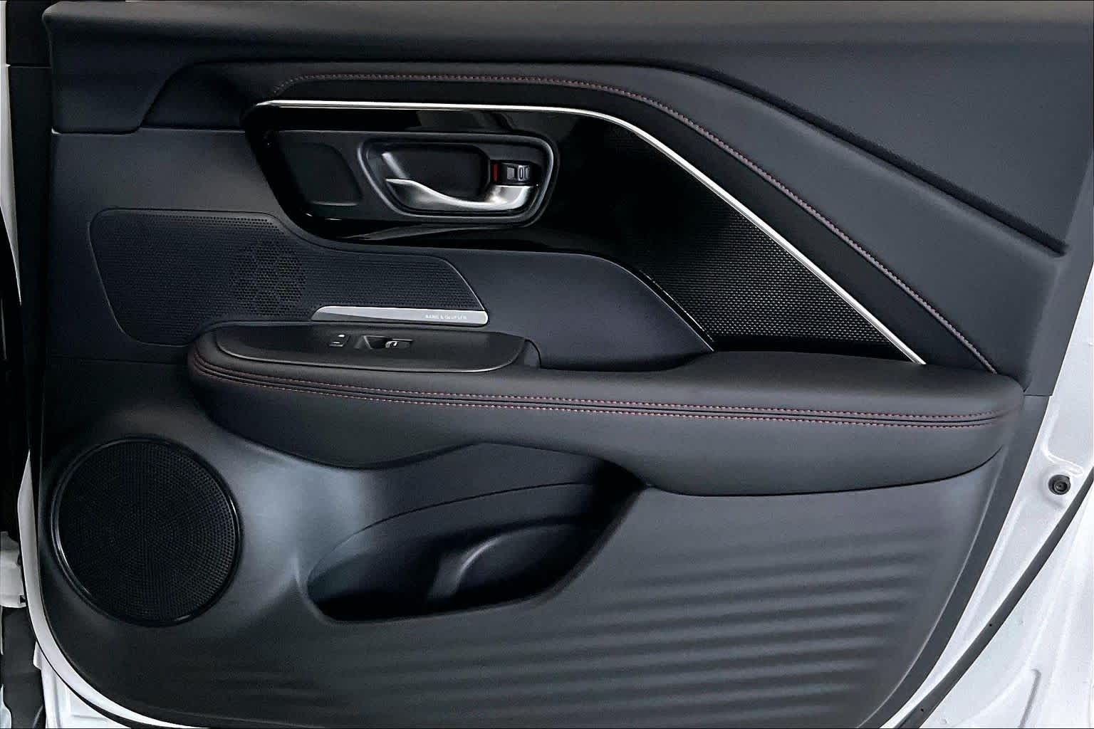 Thumbnail: 2025 Acura ADX - 26