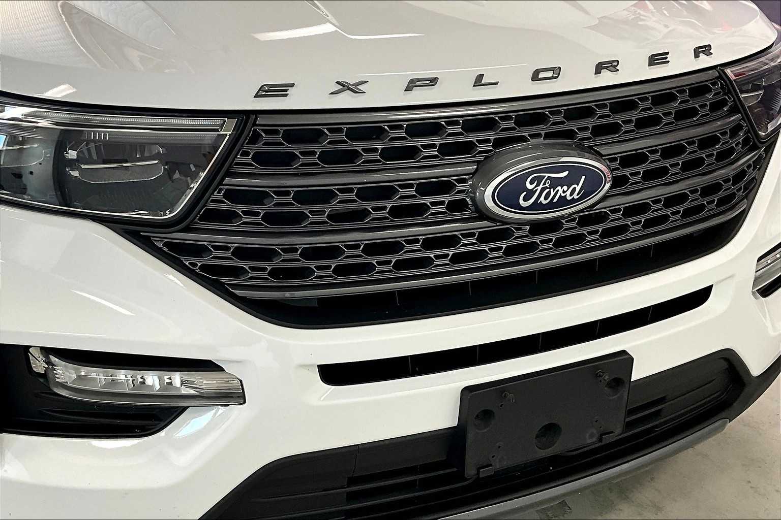 Thumbnail: 2021 Ford Explorer - 27