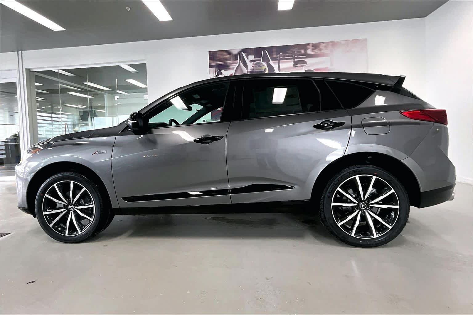 Thumbnail: 2026 Acura RDX - 3