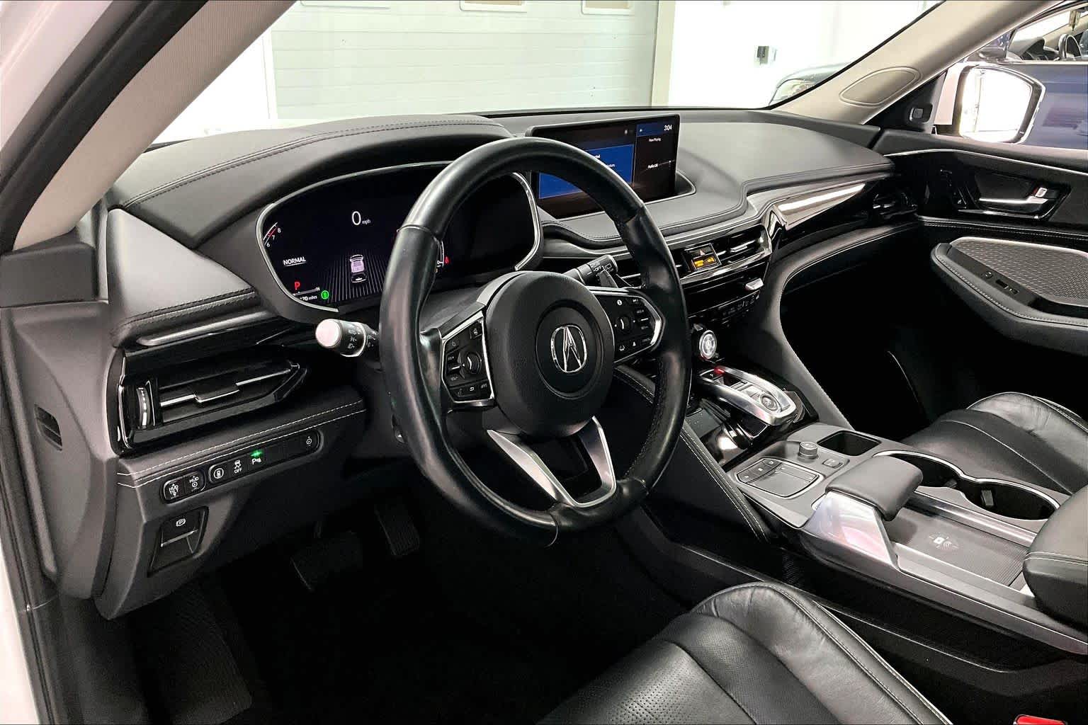 Thumbnail: 2022 Acura MDX - 2