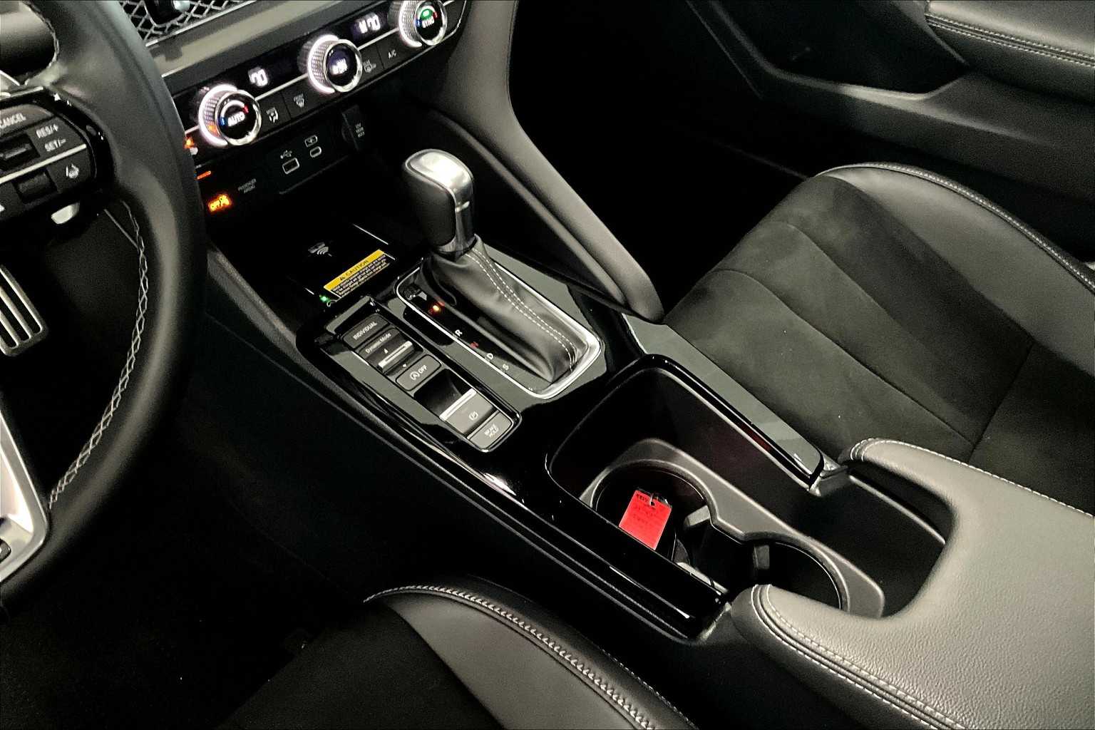 Thumbnail: 2023 Acura Integra - 16