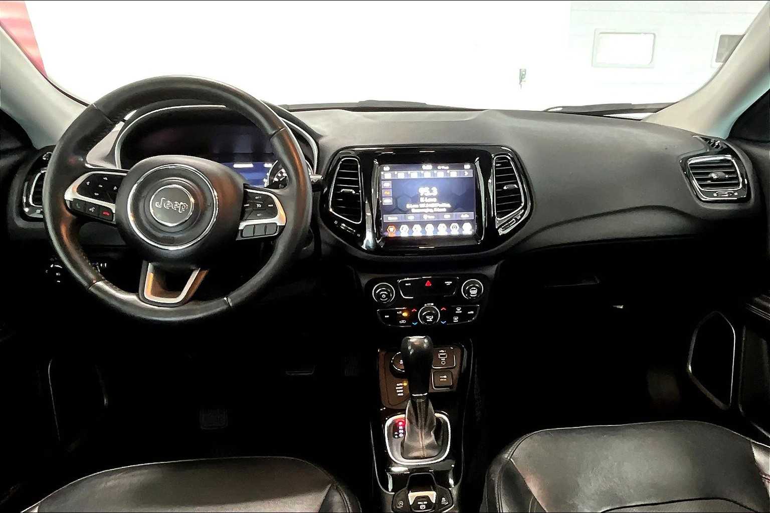 Thumbnail: 2019 Jeep Compass - 9