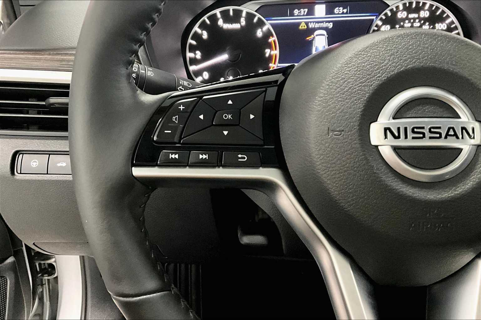 Thumbnail: 2022 Nissan Altima - 22