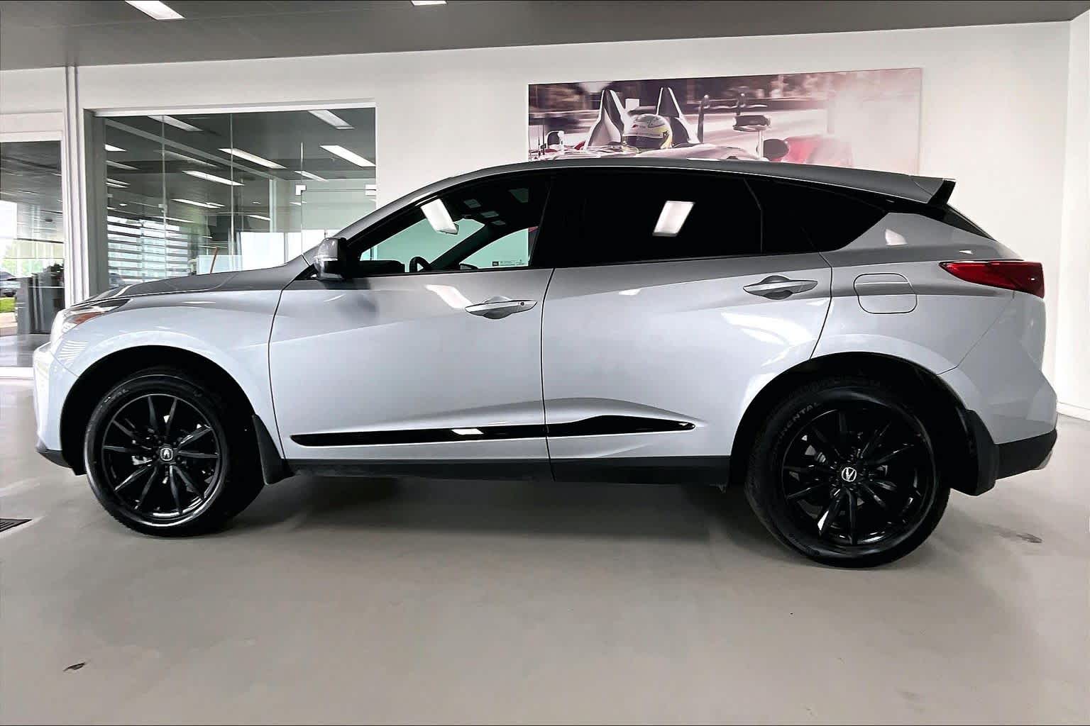 Thumbnail: 2025 Acura RDX - 3