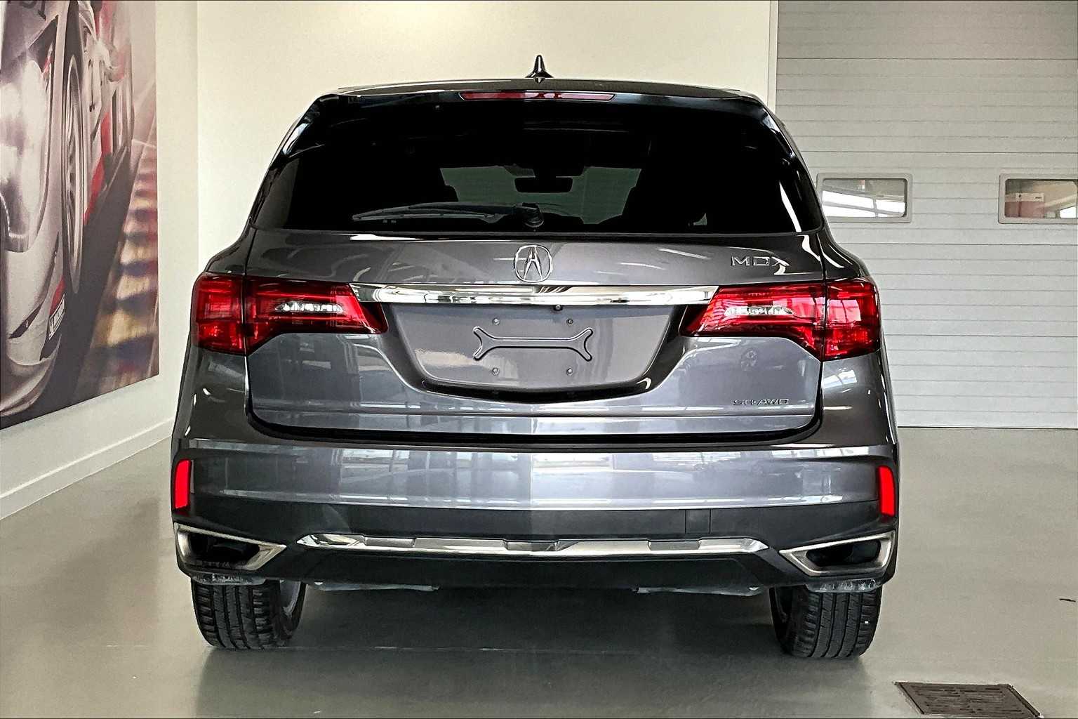 Thumbnail: 2018 Acura MDX - 5