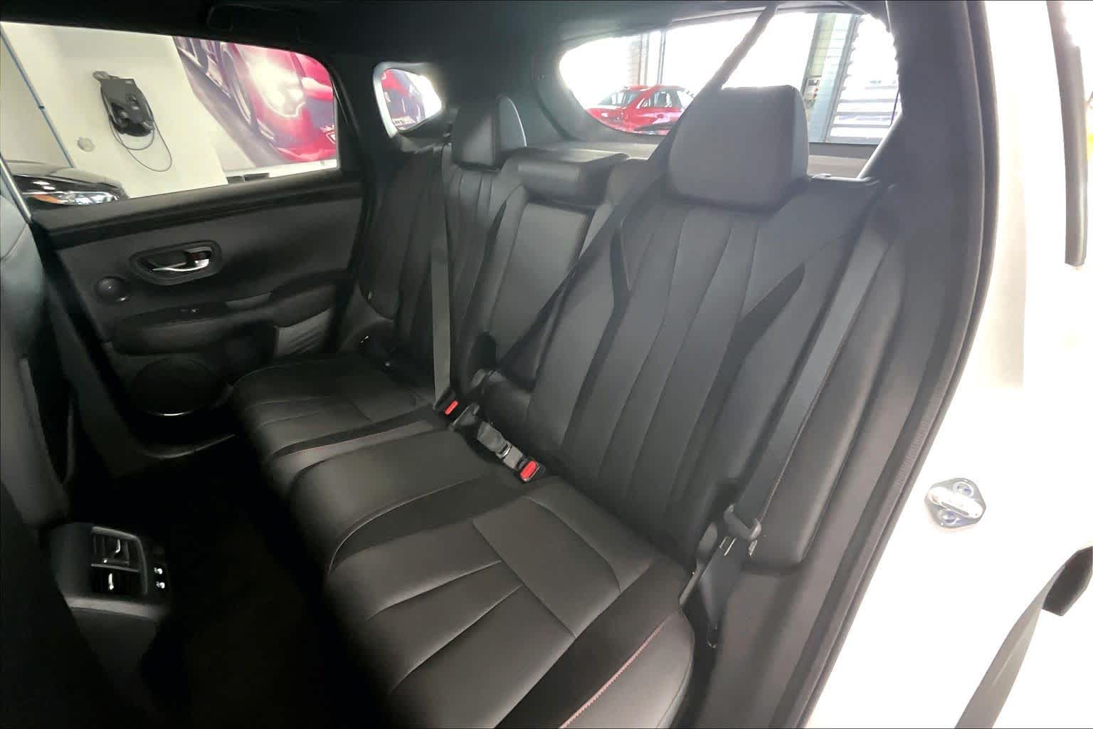 Thumbnail: 2025 Acura ADX - 27