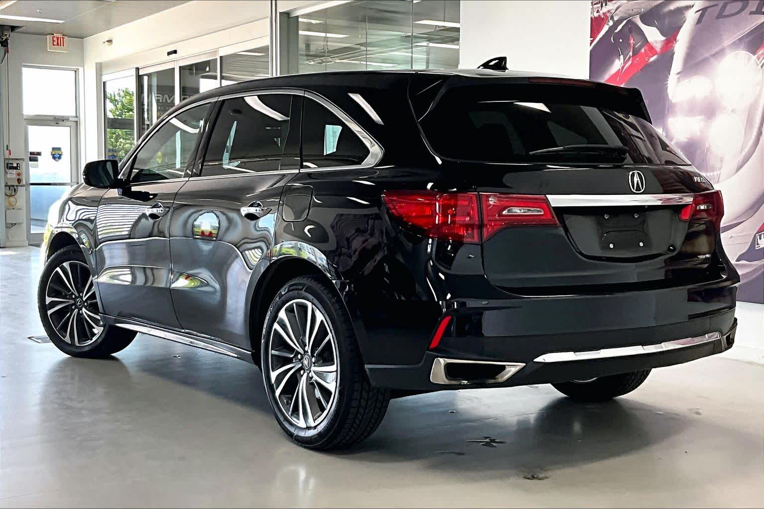 Thumbnail: 2019 Acura MDX - 4