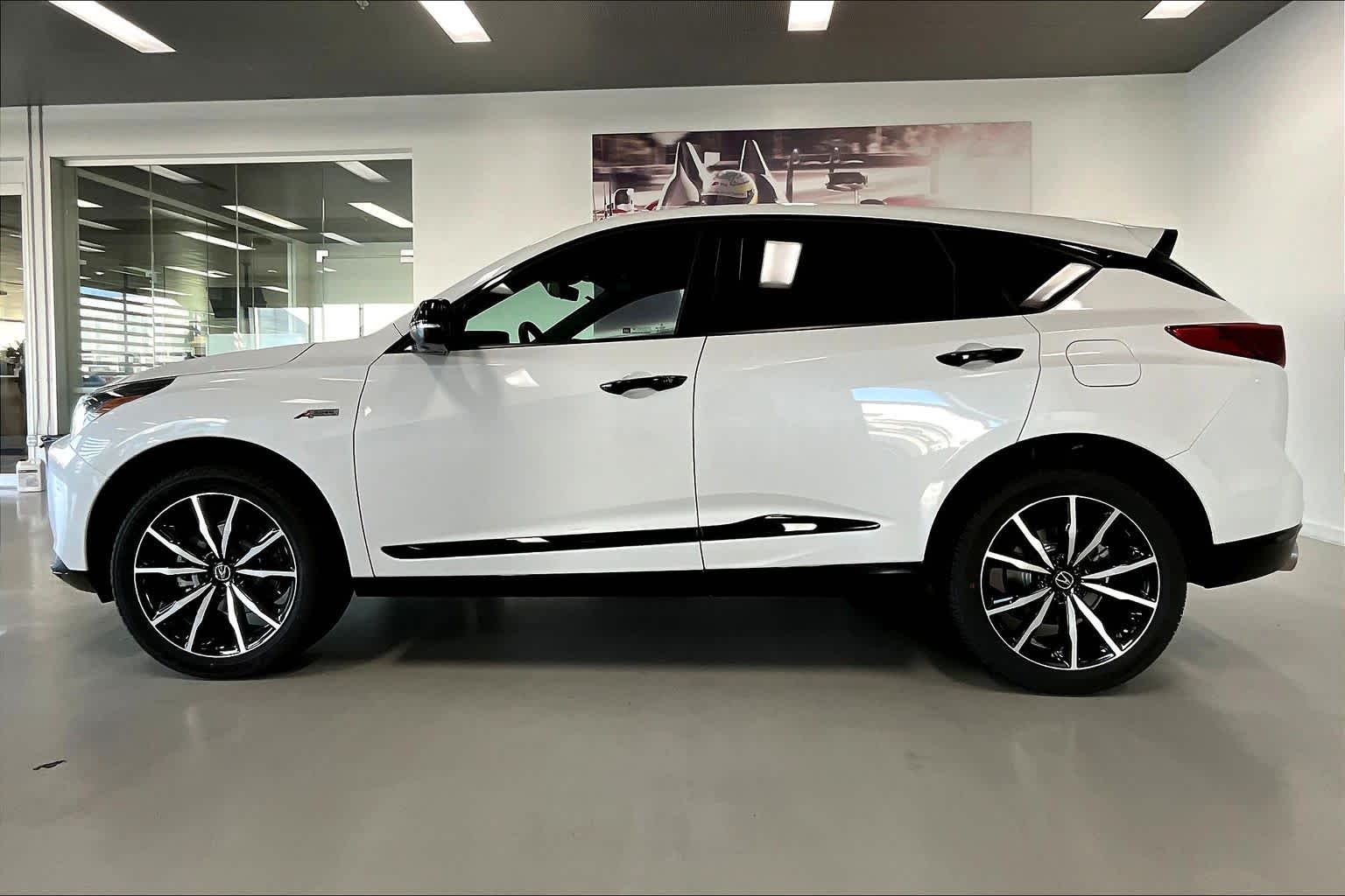 Thumbnail: 2026 Acura RDX - 3