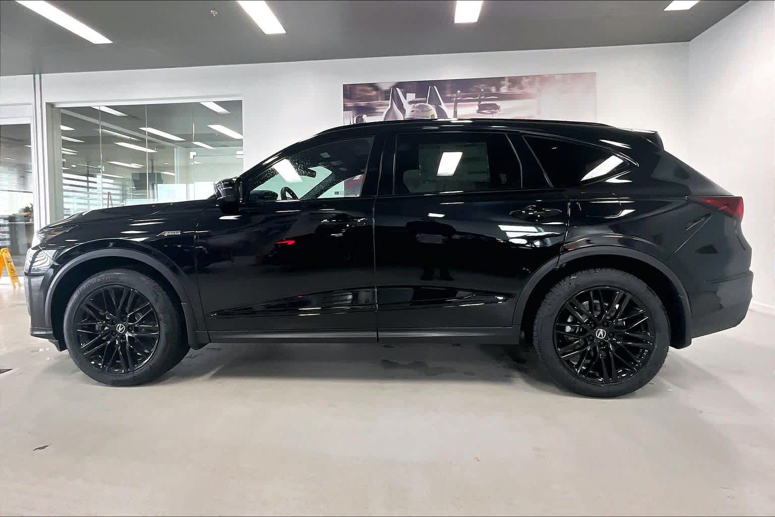 Thumbnail: 2026 Acura MDX - 3