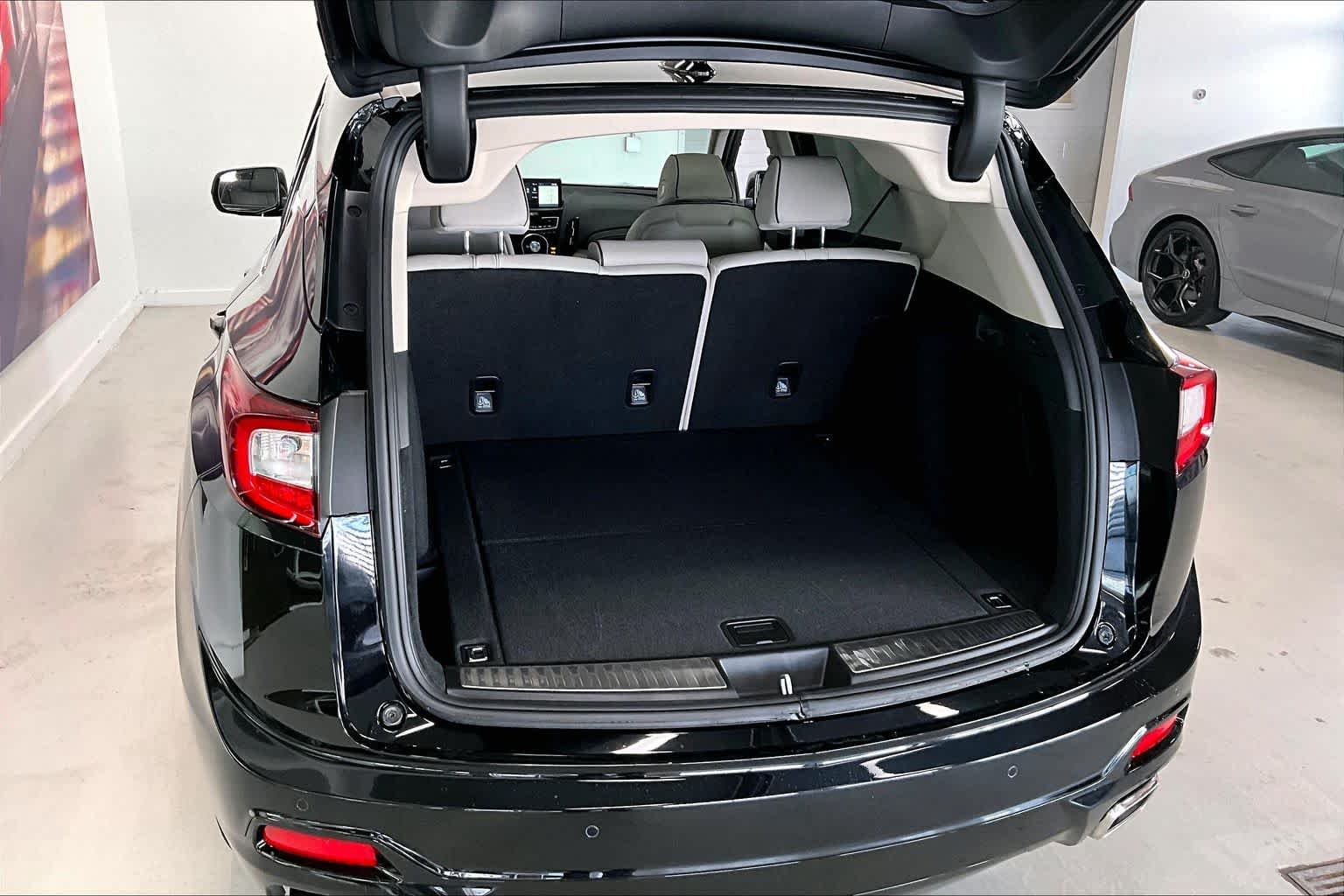 Thumbnail: 2026 Acura RDX - 18