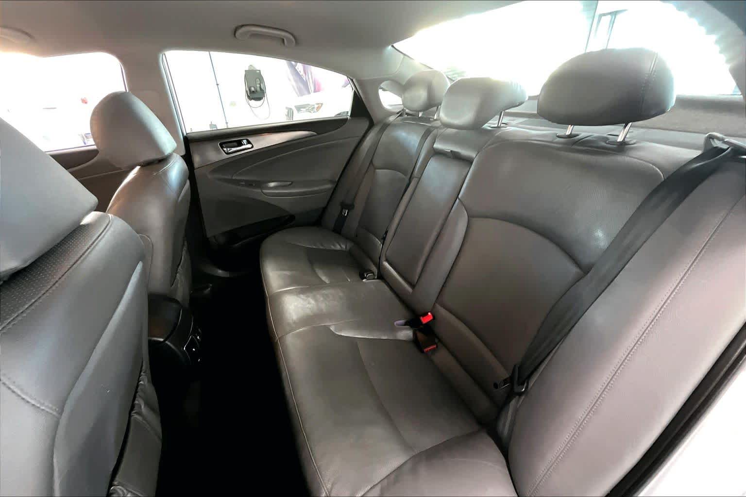 Thumbnail: 2013 Hyundai Sonata - 26